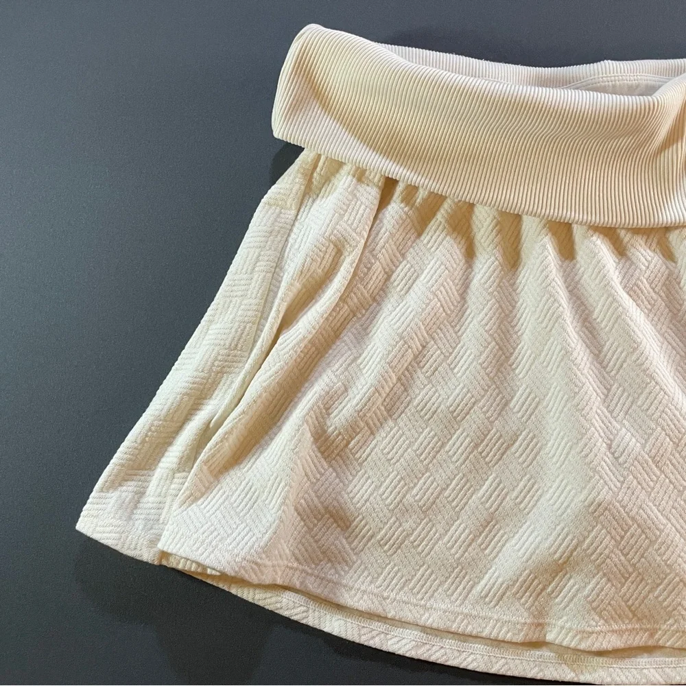 ALO Yoga Cream Skirt - Picture 5 of 12